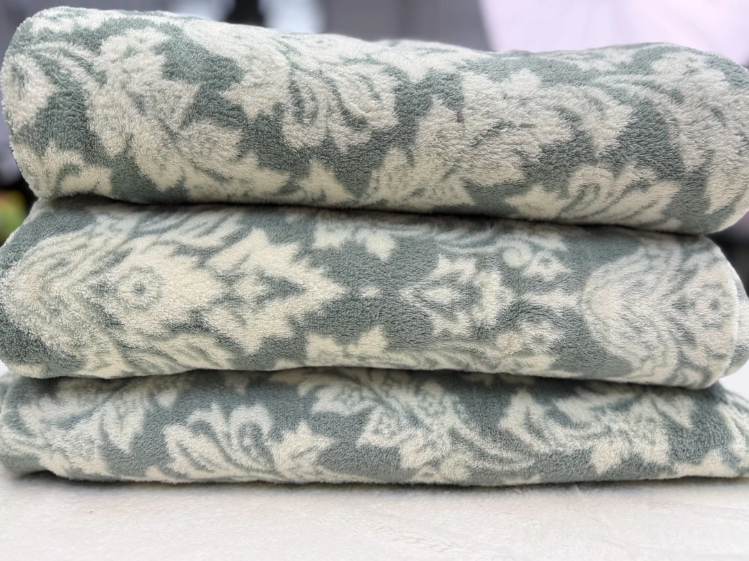 秋冬新款欧美毛毯盖毯轻奢氛围感加厚提花沙发毯子绒毛毯TZ28