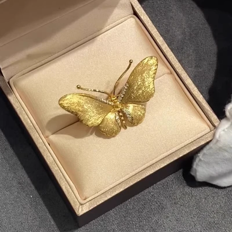 铜合金胸针 胸针黄金色简约百搭轻奢精致小众设计女蝴蝶2026新款