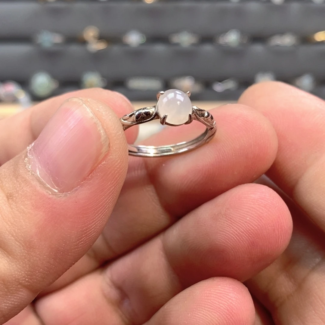 翡翠未镶嵌戒指翡翠