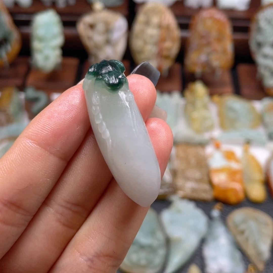 定制翡翠未镶嵌翡翠