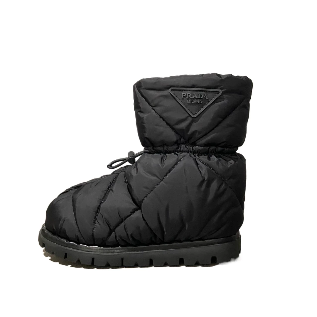 全新未使用 Prada/普拉达 35码 黑色面包雪地靴 全新 re9364