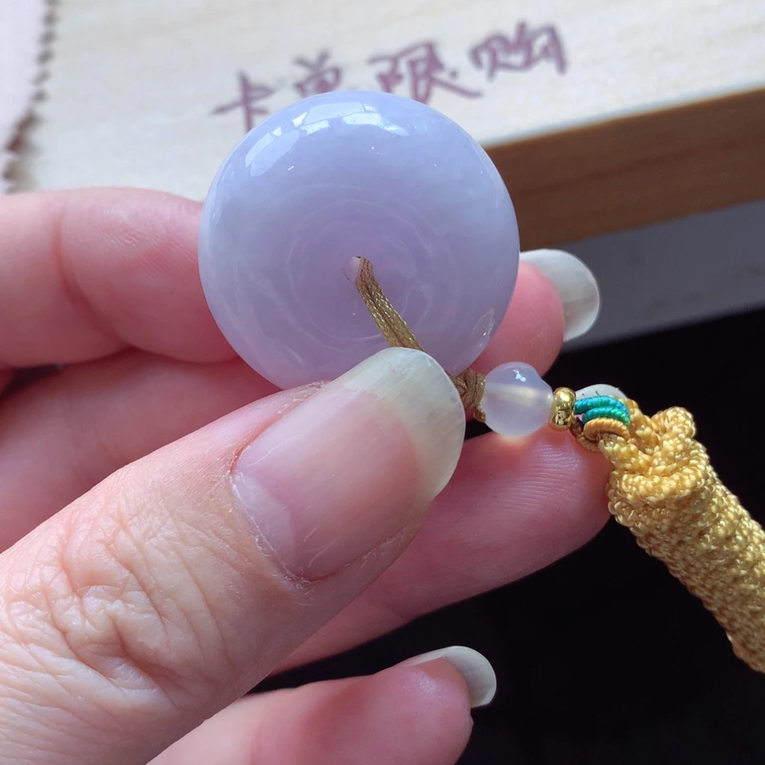 翡翠颈饰未镶嵌吊坠