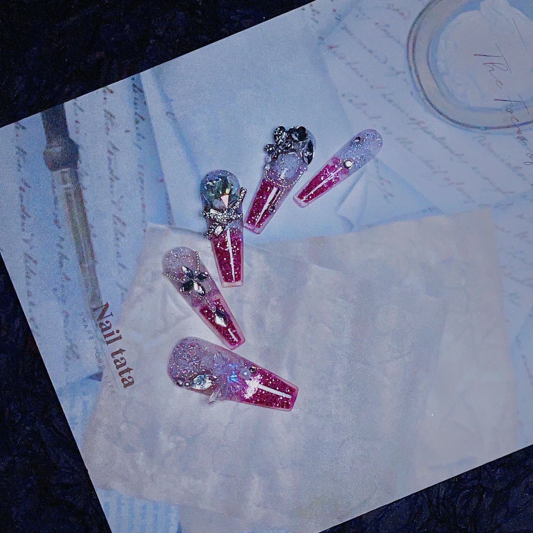 【幻粉琉光】高奢爆闪碎钻锆石粉紫色十指流沙手工流麻美甲穿戴甲