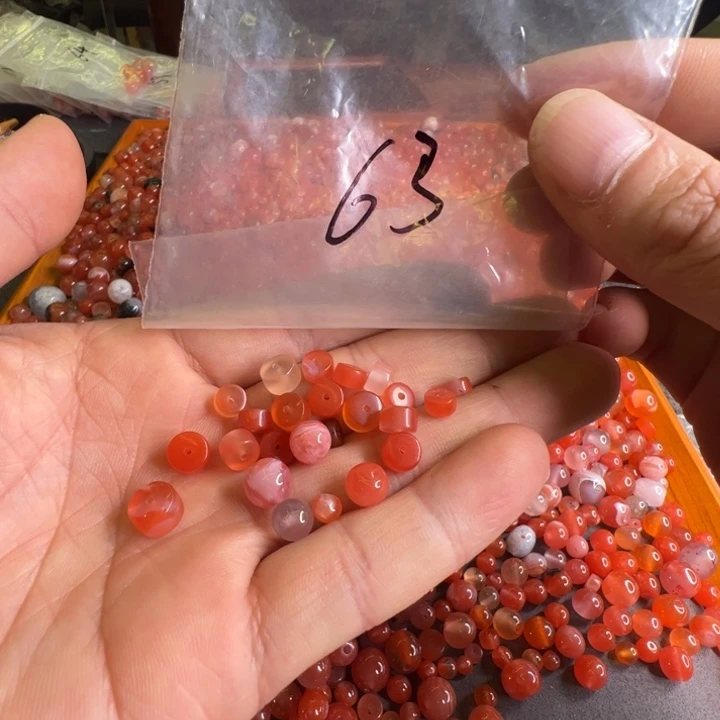 南红玛瑙散珠未镶嵌63号