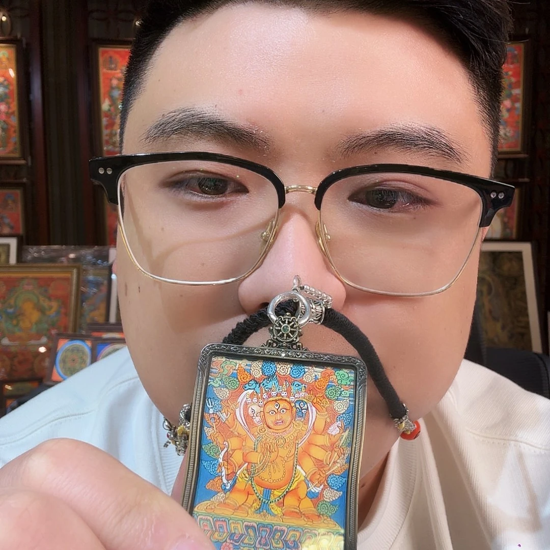 吊坠发发发发发发发发发
