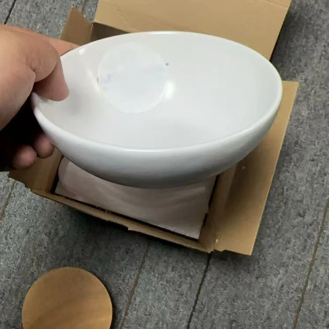 纯白横纹深口创意设计家用加厚陶瓷猫碗