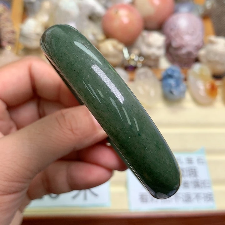 硅化珊瑚（珊瑚玉）未镶嵌颈饰64圈口有瑕