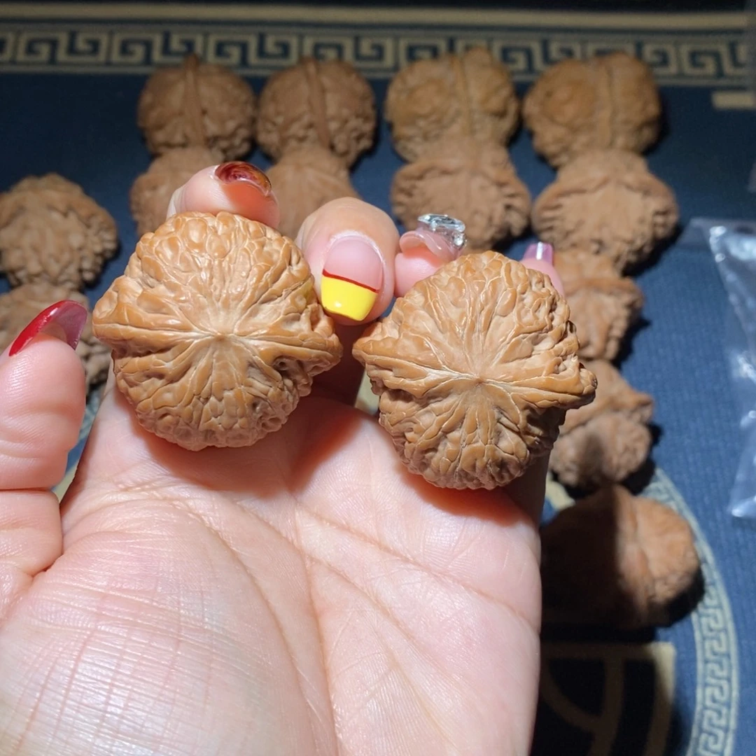 西***雪文玩核桃吊坠40尺全品铁锤妹妹