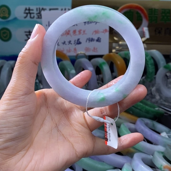 未镶嵌手镯定制翡翠