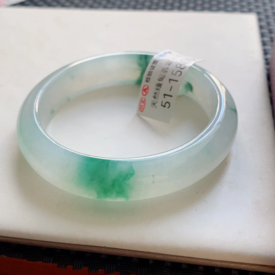 o***i未镶嵌手镯翡翠翡翠手镯