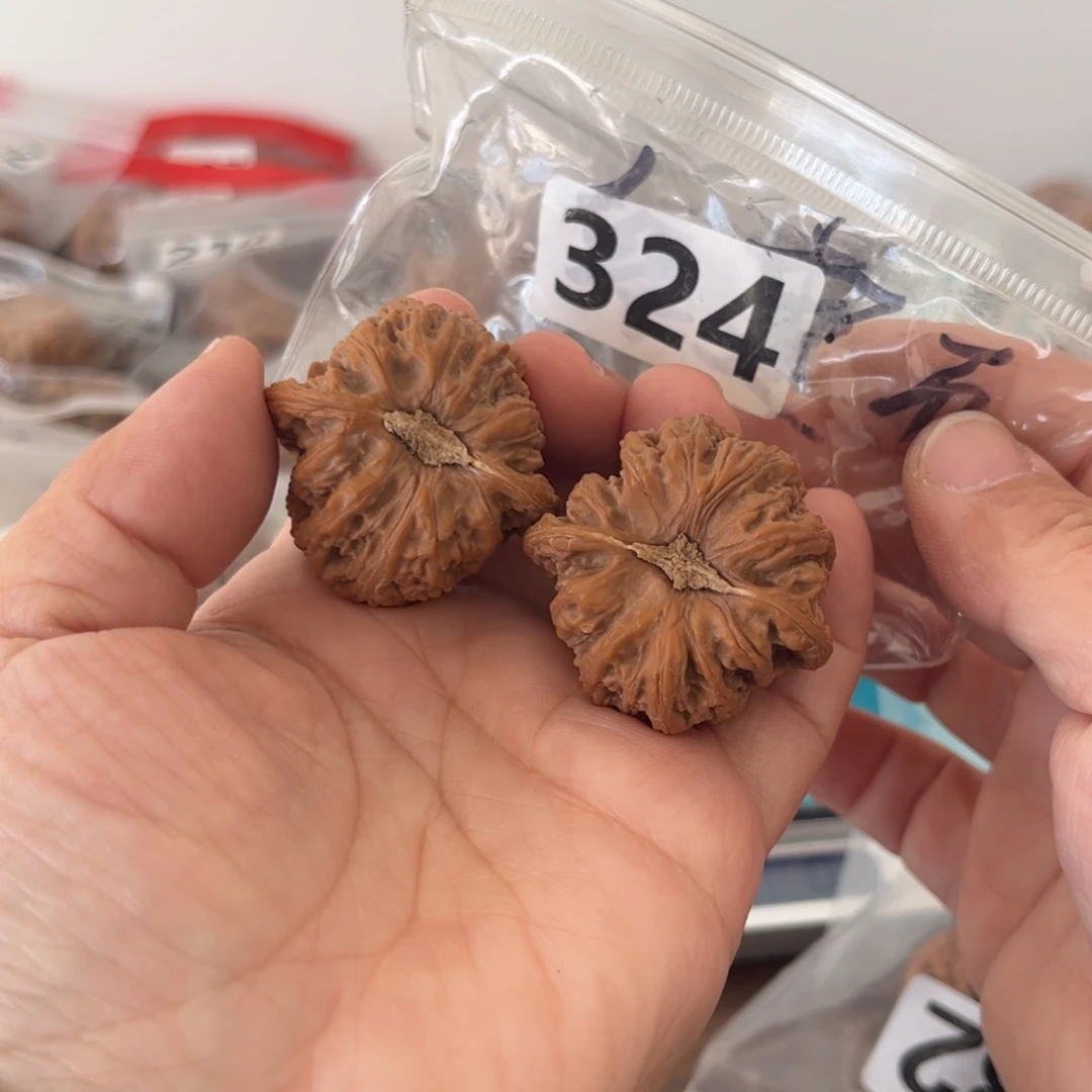 吊坠文玩核桃密纹36