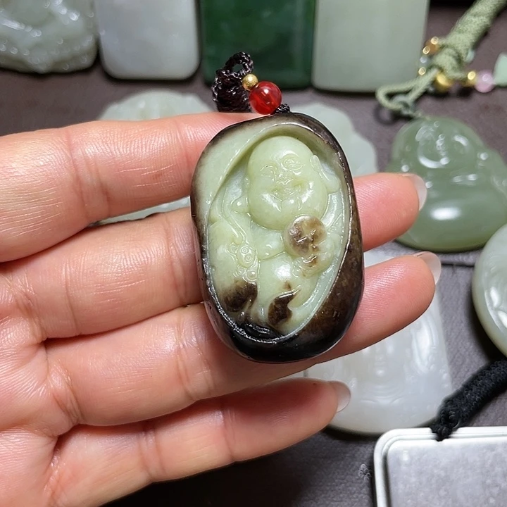 和田玉未镶嵌颈饰