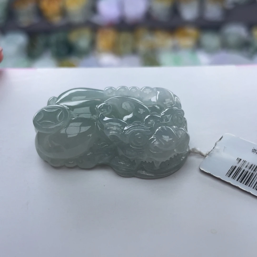 翡翠颈饰未镶嵌貔貅
