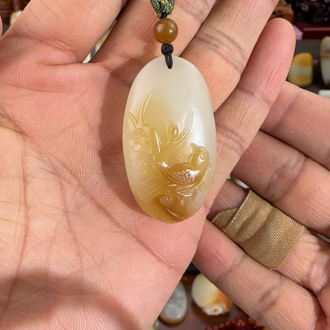 和田玉（糖玉）未镶嵌颈饰