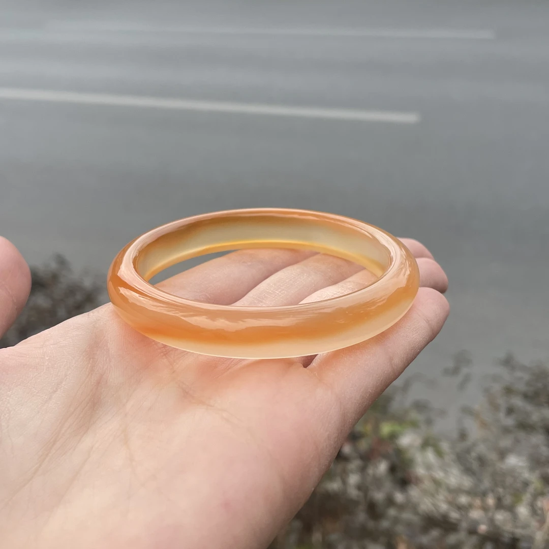 圈口58+正圈橘色锦鲤飘纹玻璃底-玛瑙