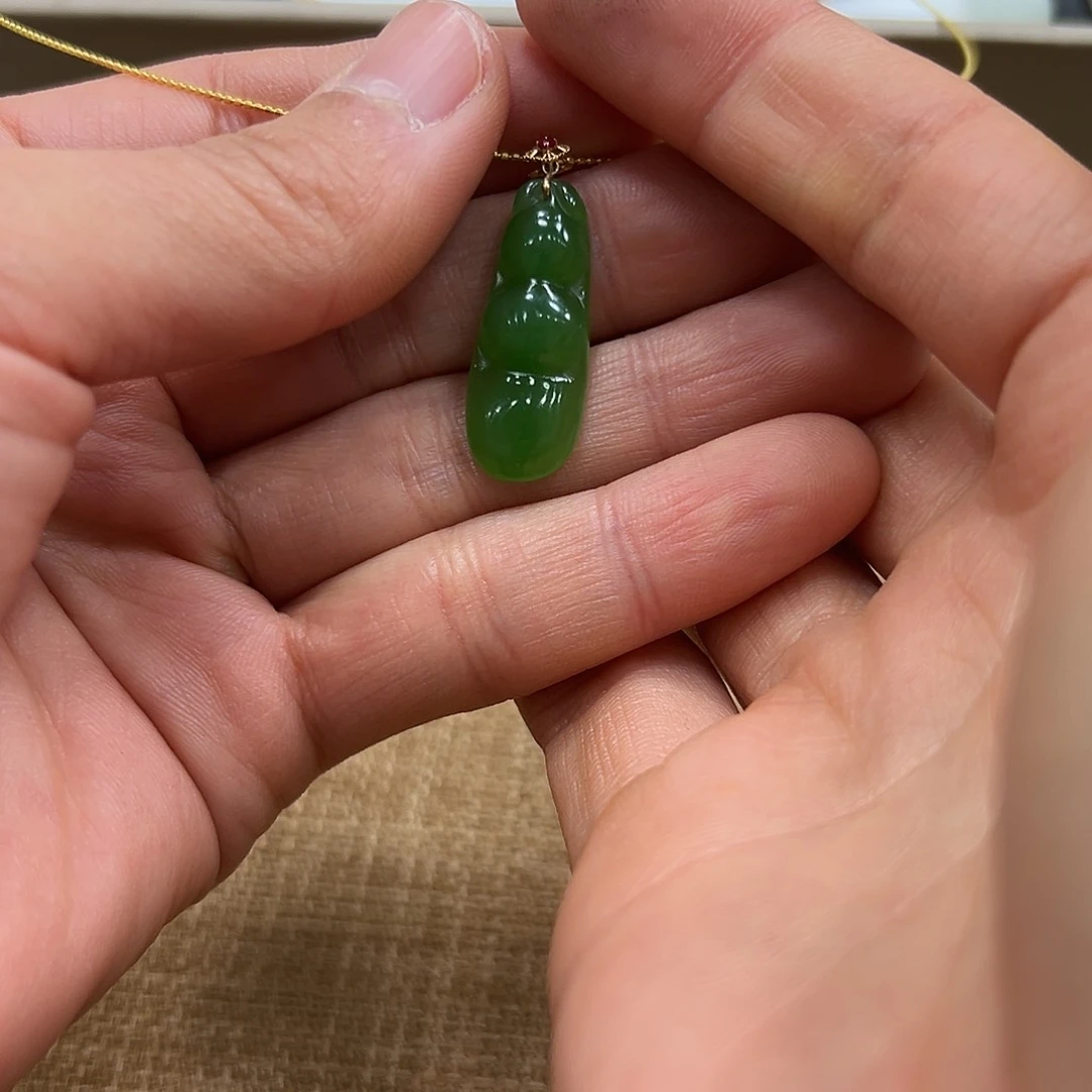 和田玉颈饰颜色多样性发货拍一发一18K金镶嵌老*