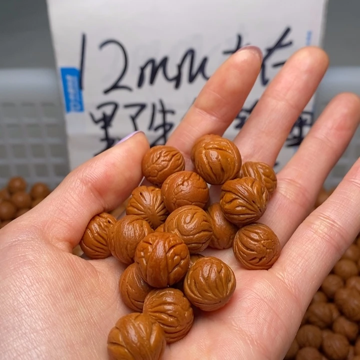 桂***子手串桃核13mm左右野生红锦鲤40颗（不打孔）