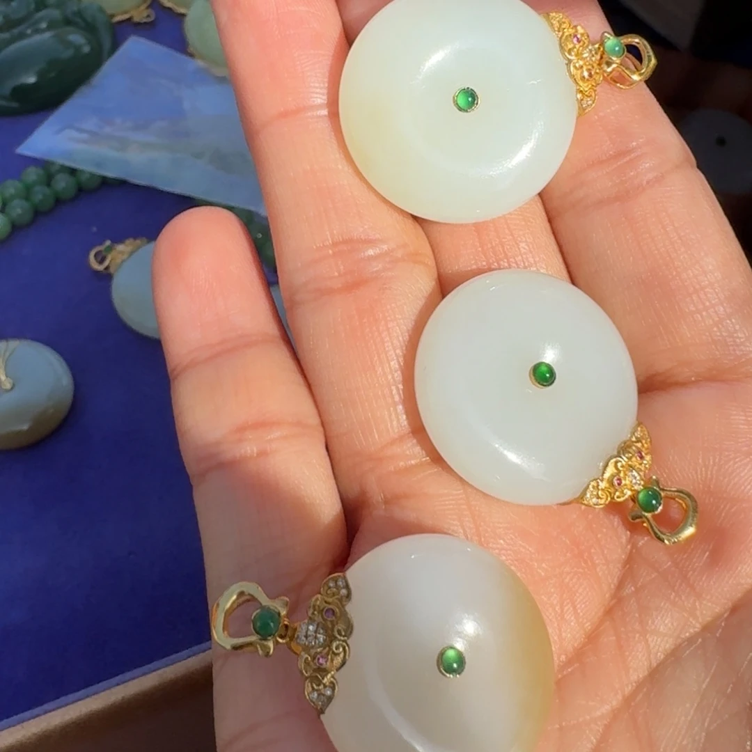 和田玉颈饰18K金镶嵌糖白平安扣TZ多样性拍一发一