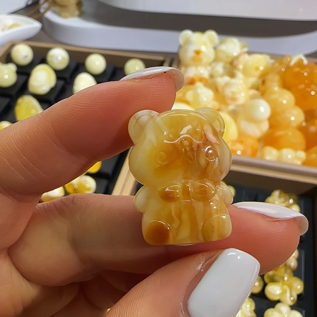 琥珀未镶嵌珠宝奇石