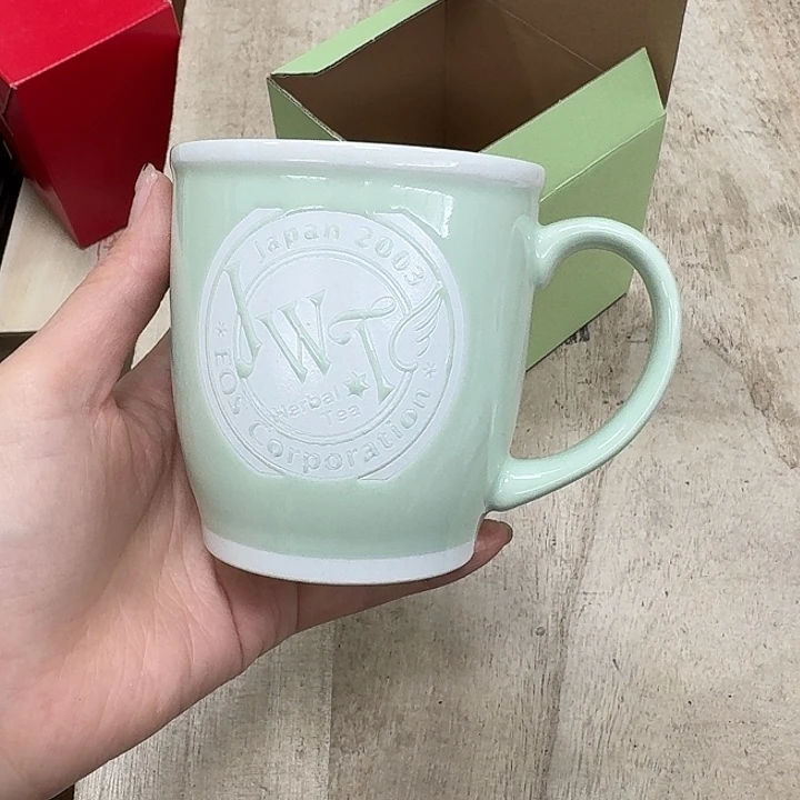 瓷片噗哈哈哈哈哈哈哈哈哈我笑