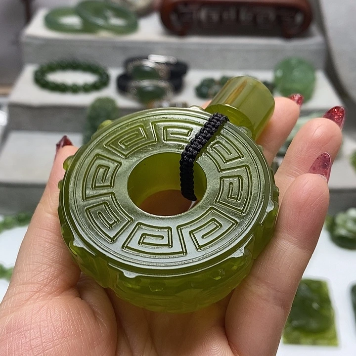 蛇纹石玉玉宠未镶嵌喜*