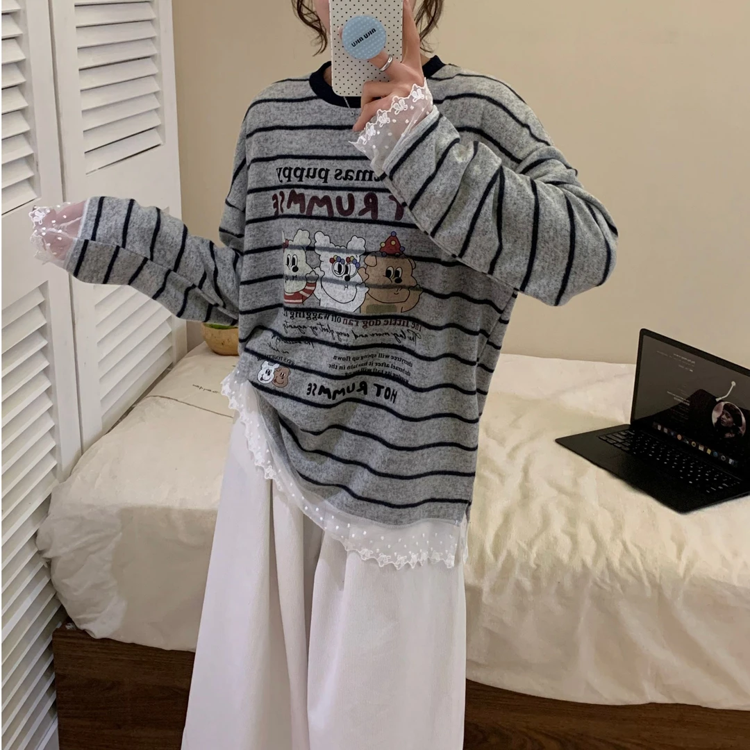 朵儿定制 磨毛条纹蕾丝拼接卡通打底T IJ87