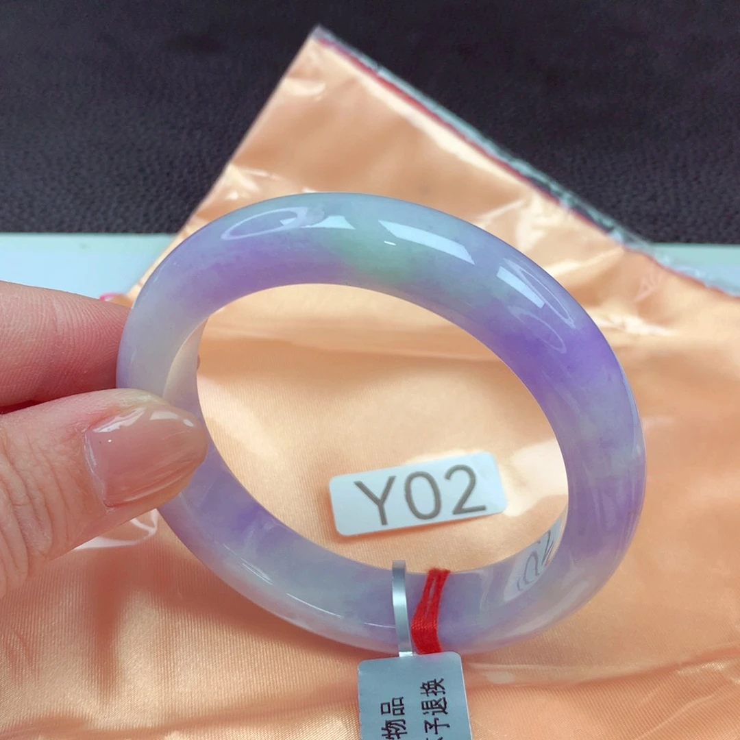 翡翠手镯未镶嵌我88