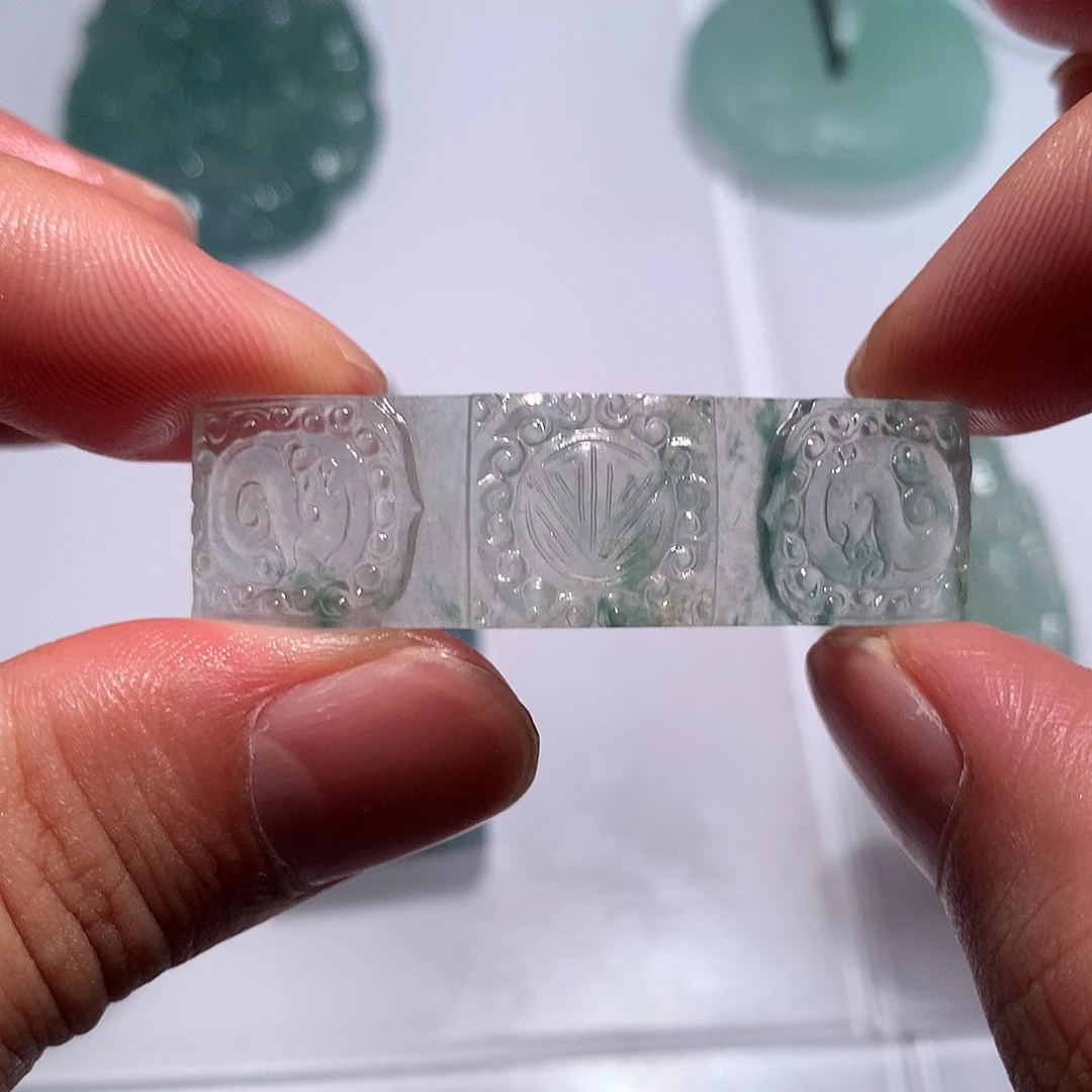 未镶嵌定制翡翠翡翠