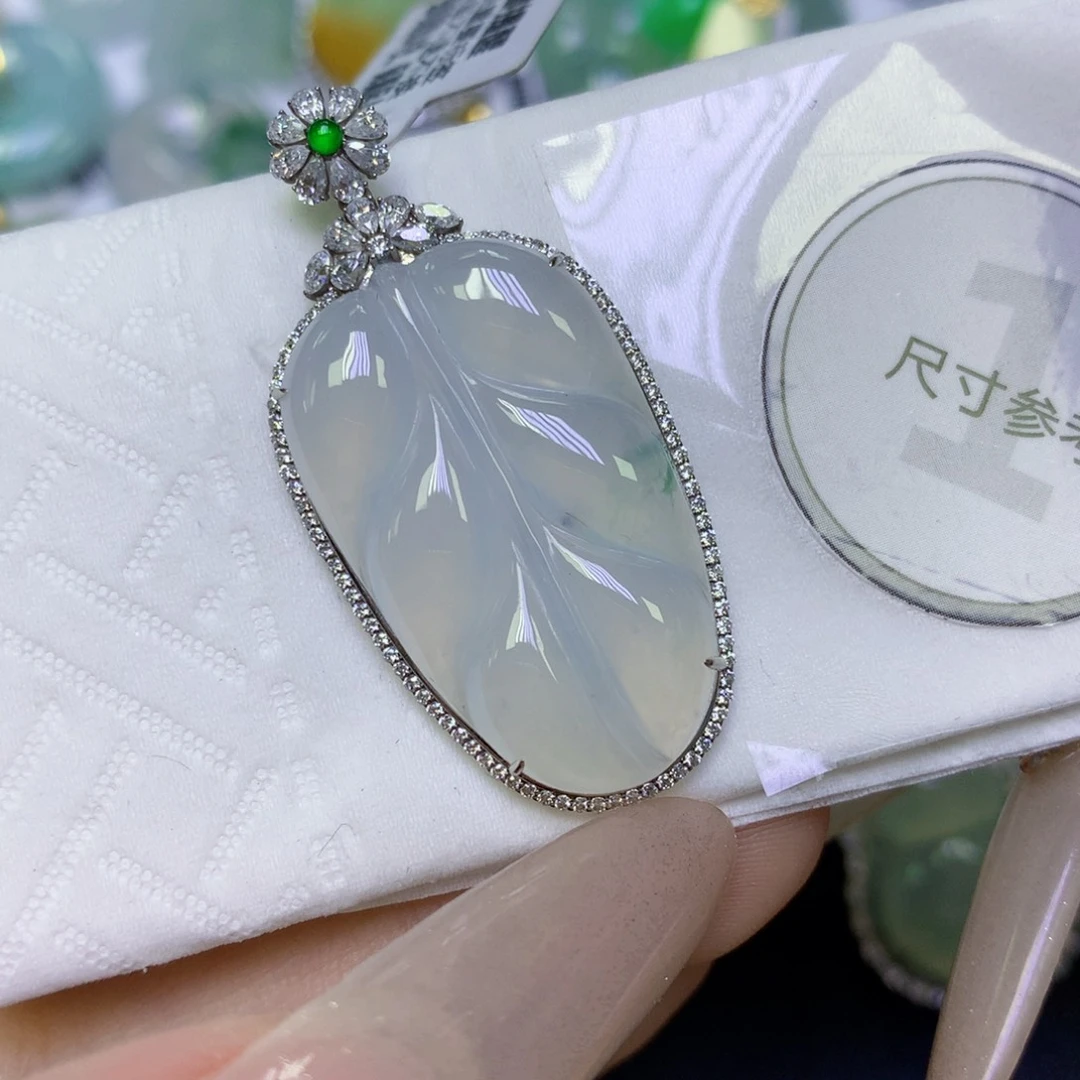 翡翠18K金镶嵌颈饰天然缅甸翡翠a货百元以上9元证书费自理