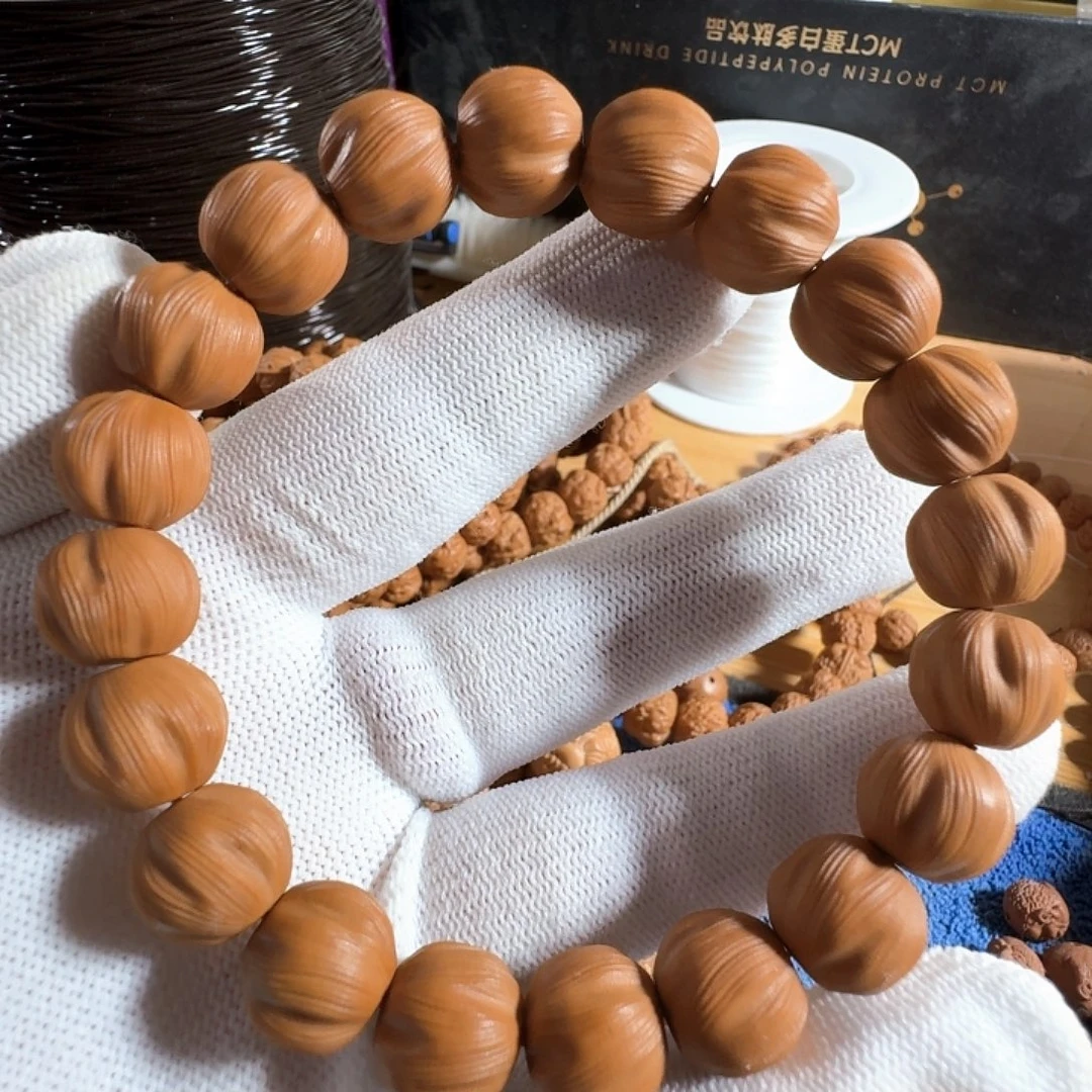 猴头核桃手串猴头雕刻无相拉丝带黑点