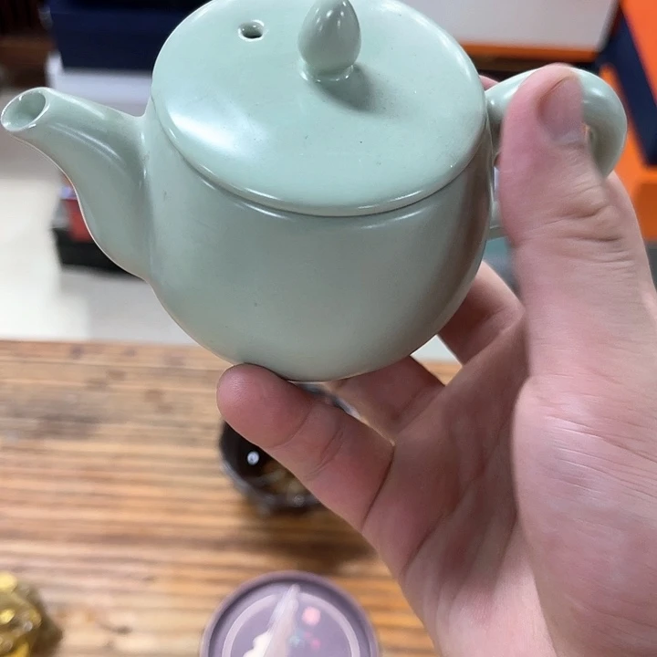孤品茶具套装等。