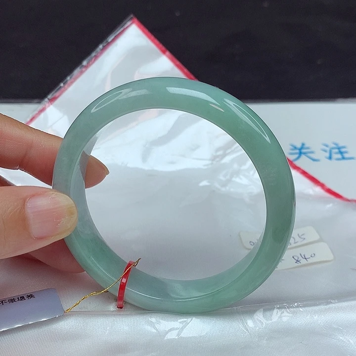 翡翠手镯未镶嵌58圈0825