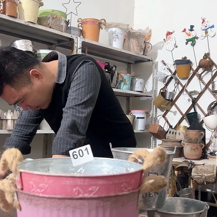 红陶小***咯君知家居百货601