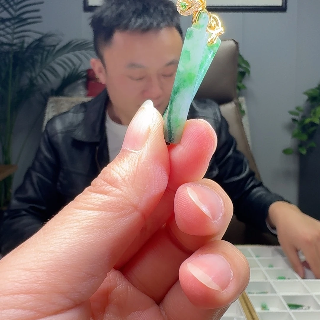 翡翠银S925镶嵌吊坠(不含链)多样性发货其一