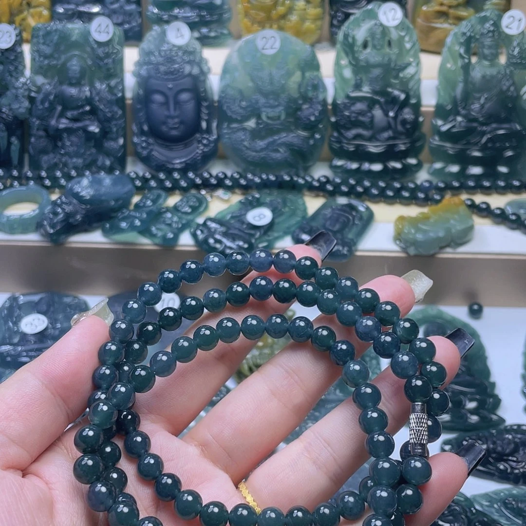 翡翠未镶嵌颈饰翡翠未镶嵌