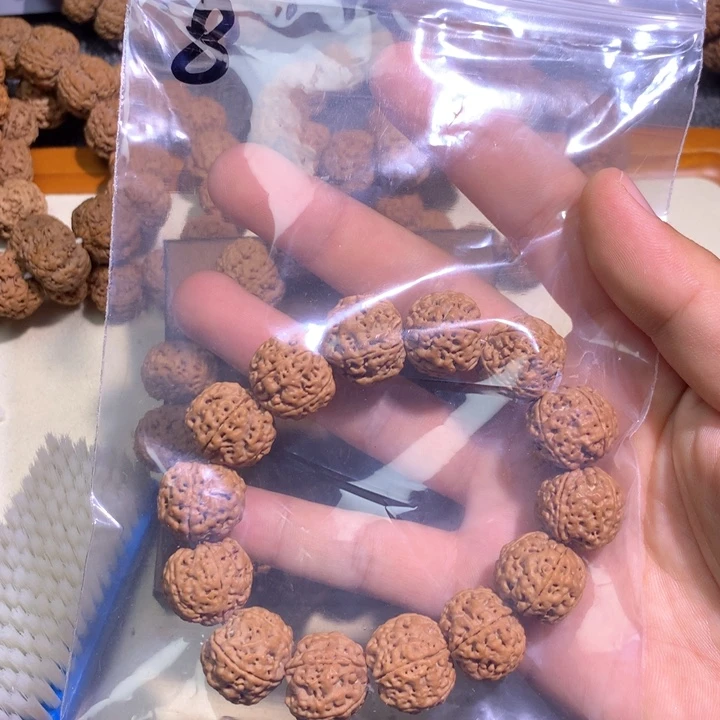 吊坠金刚菩提搜****果8。