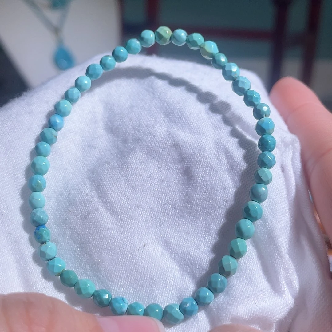 绿松石配饰未镶嵌