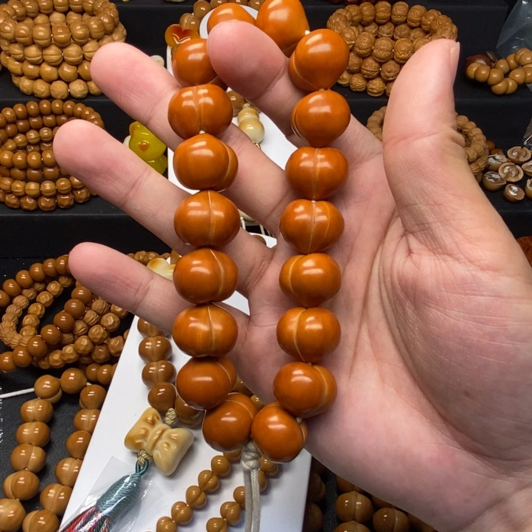 猴头核桃吊坠猴头核桃全品机雕大屁桃