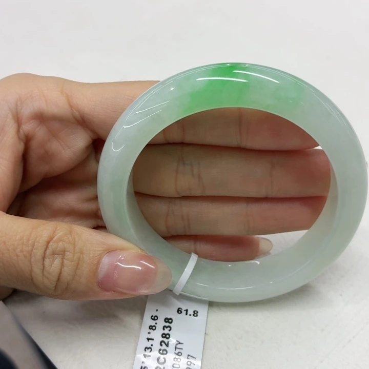 翡翠未镶嵌手镯54.5白底青