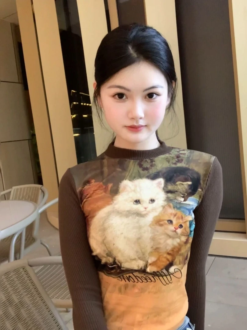 秋冬复古辣妹猫咪印花长袖T恤女韩版新款圆领打底衫修身显瘦上衣