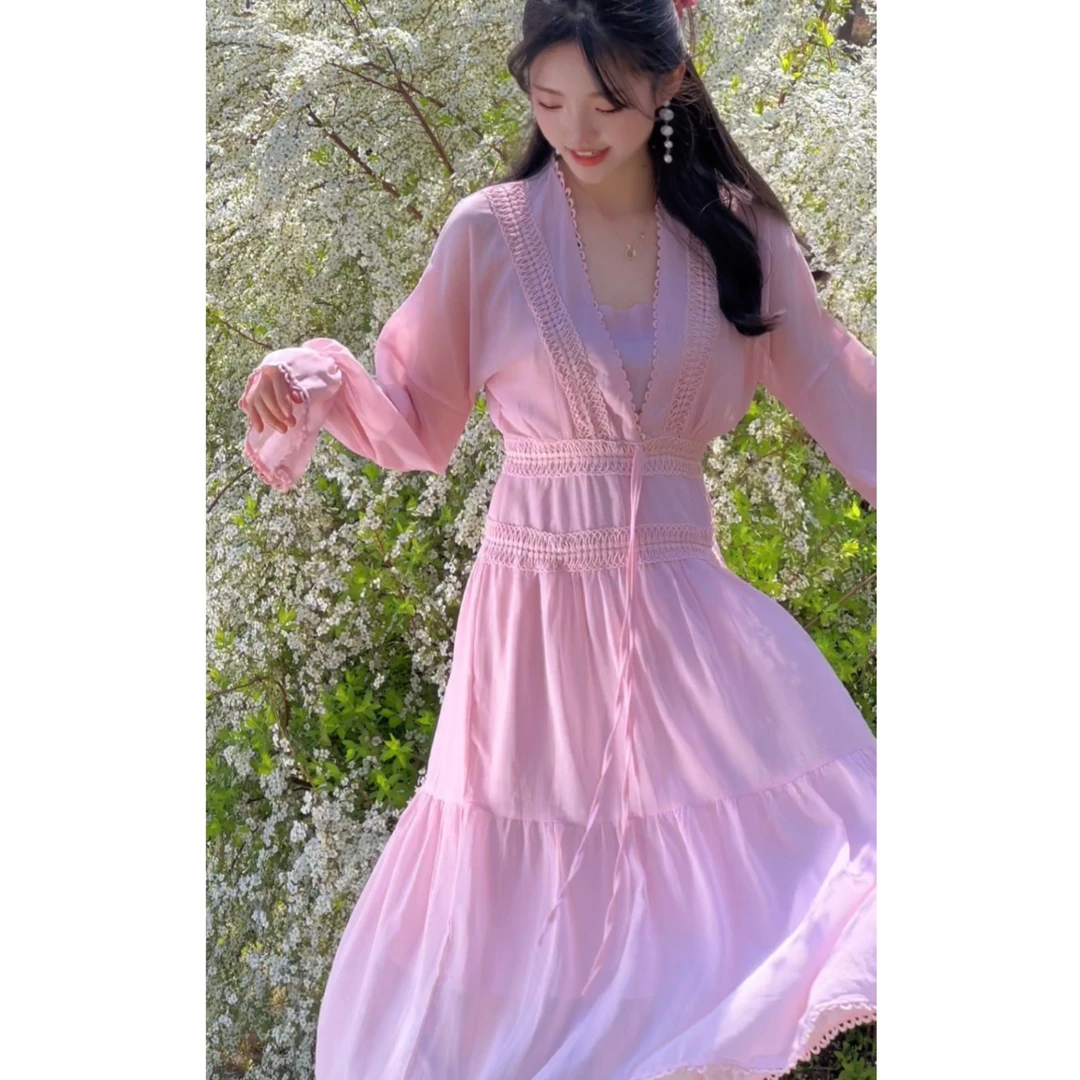【粉黛佳人】法式温柔粉色长袖雪纺连衣裙女春夏度假V领收腰裙子