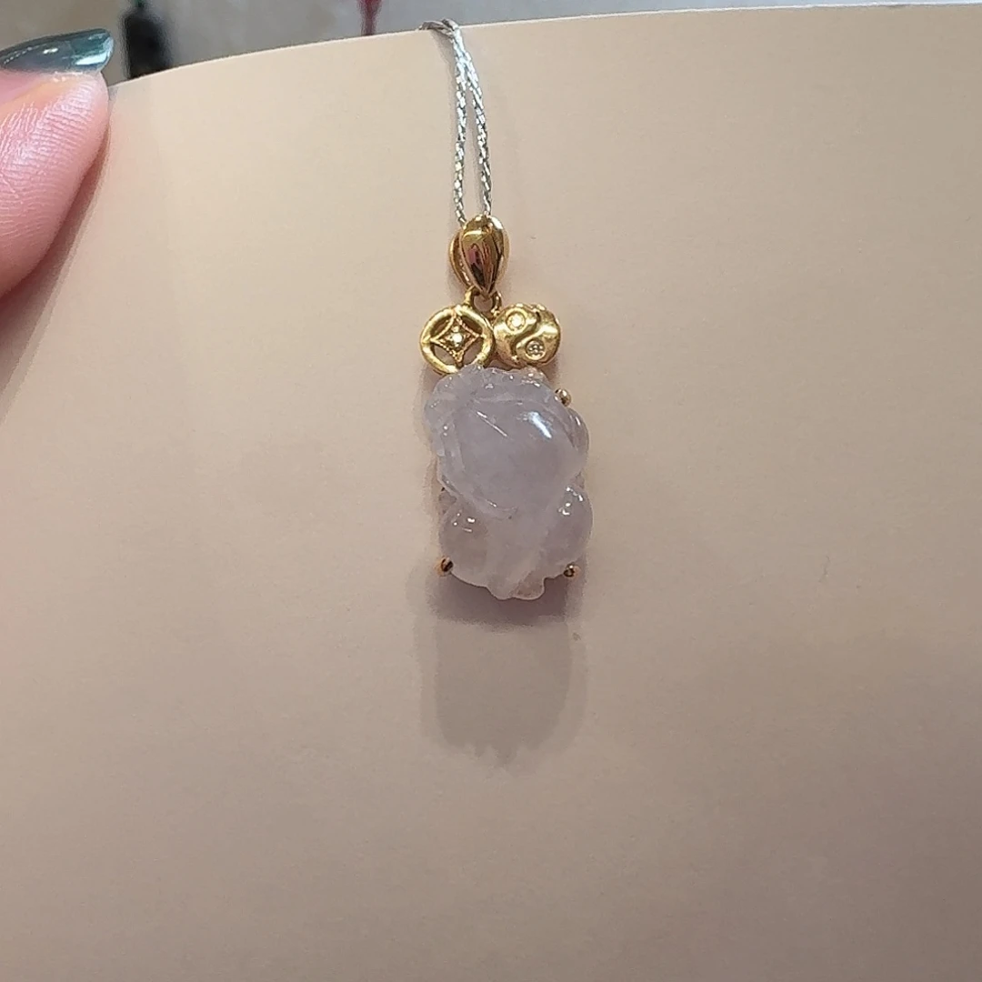 翡翠18K金镶嵌颈饰金蝉mq