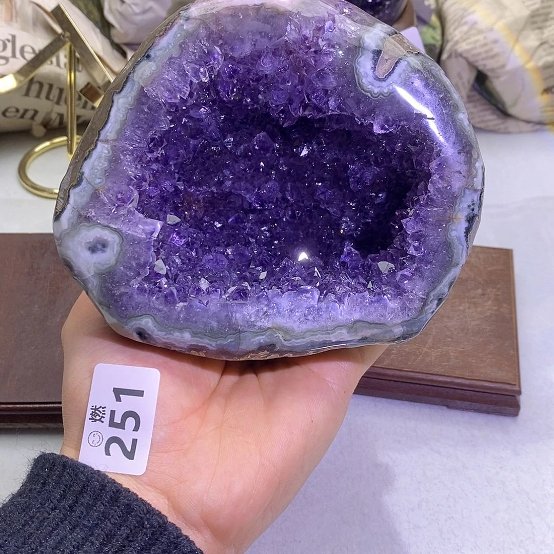 紫晶大型摆件（非配饰）未镶嵌