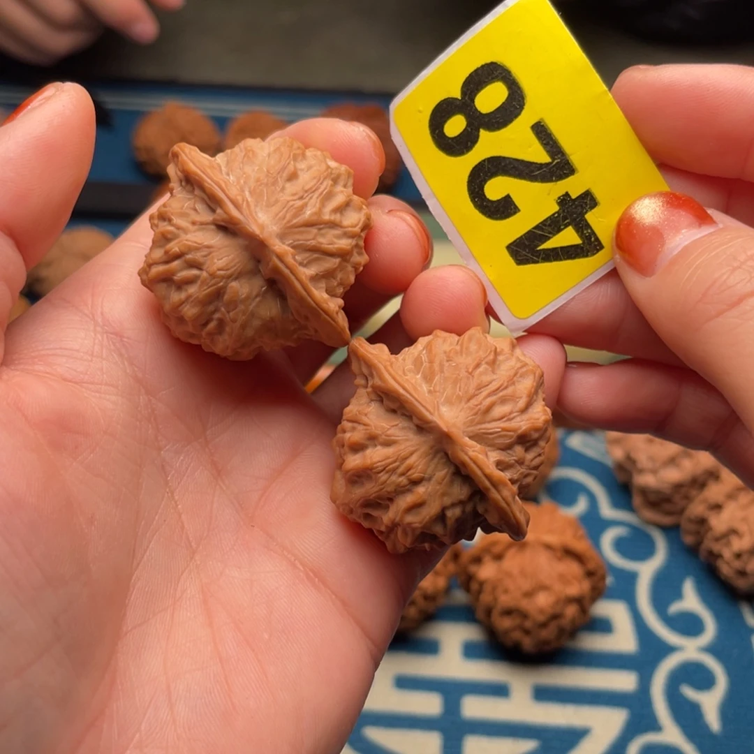 吊坠文玩核桃39全品瓷娃娃（精品）428号