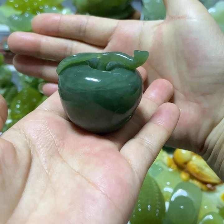 【闪购商品】蛇纹石玉未镶嵌把件