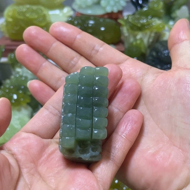【闪购商品】未镶嵌蛇纹石玉把件