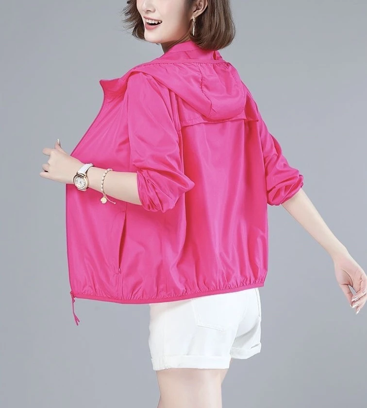 夏季薄款2025新款防晒衣宽松大码连帽休闲女士短外套