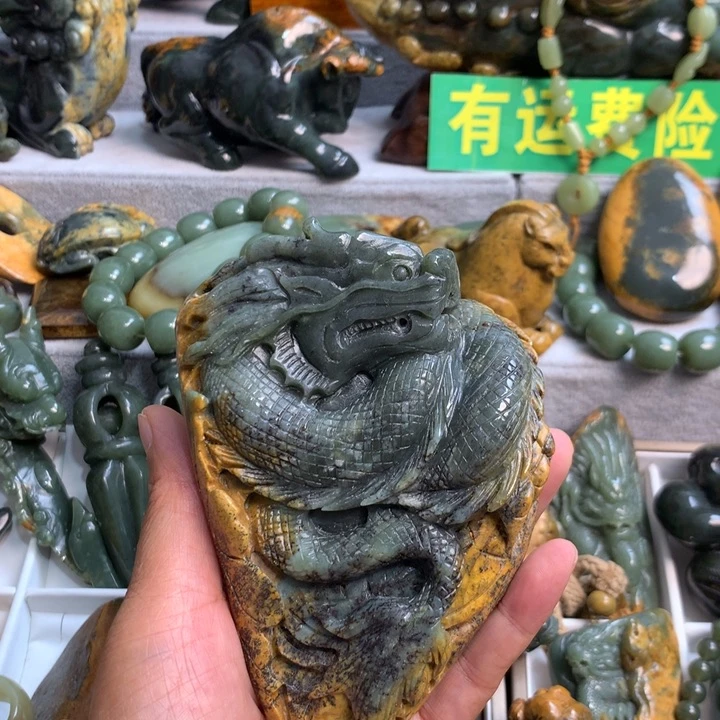 岫岩河磨玉（透闪石质玉）未镶嵌把件
