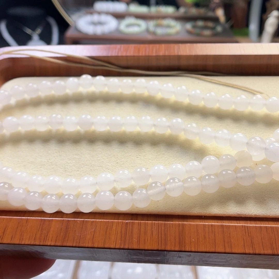 松***哥颈饰未镶嵌石英质玉（金丝玉）新疆金丝玉