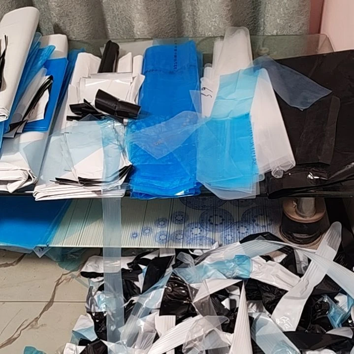 铮***汉11*19*14丝黑白膜裁剪